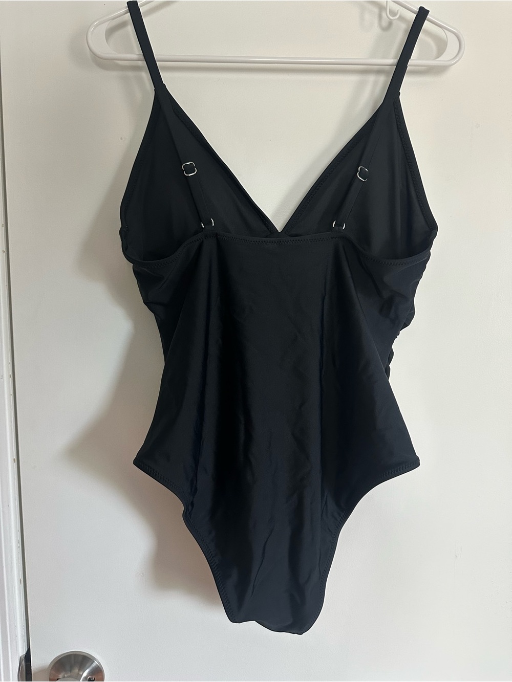 CUPSHE Women's One Piece Swimsuit Tummy Control V Neck Bathing Suits - Black - Picture 2 of 8